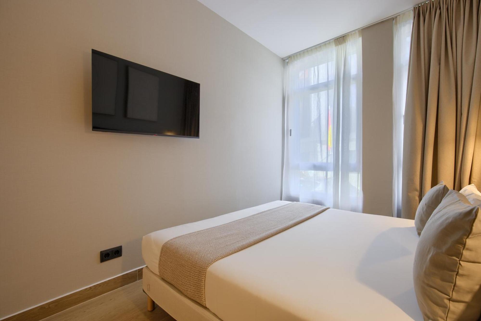 Dobo Madrid Murillo Zimmer foto