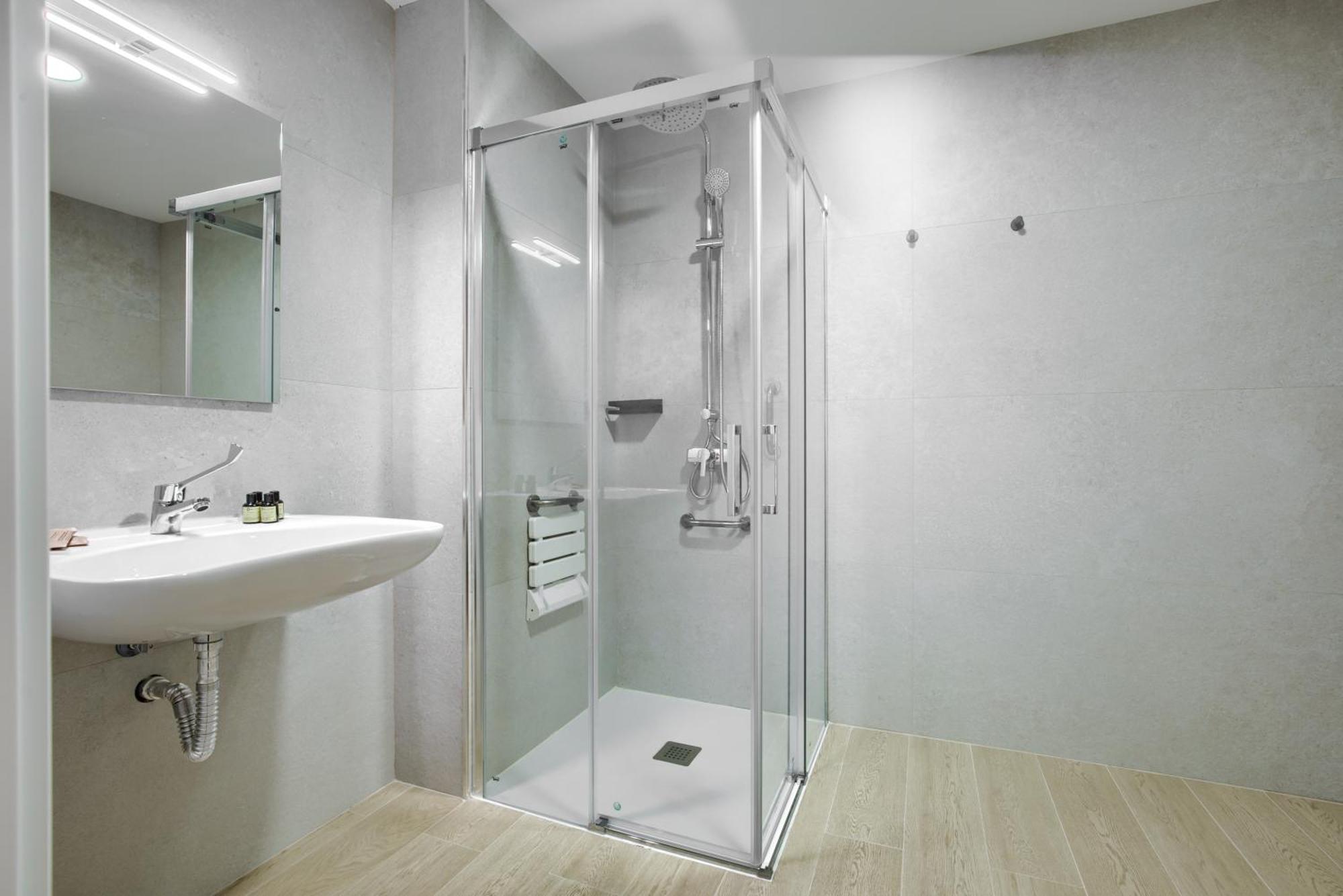 Dobo Madrid Murillo Zimmer foto