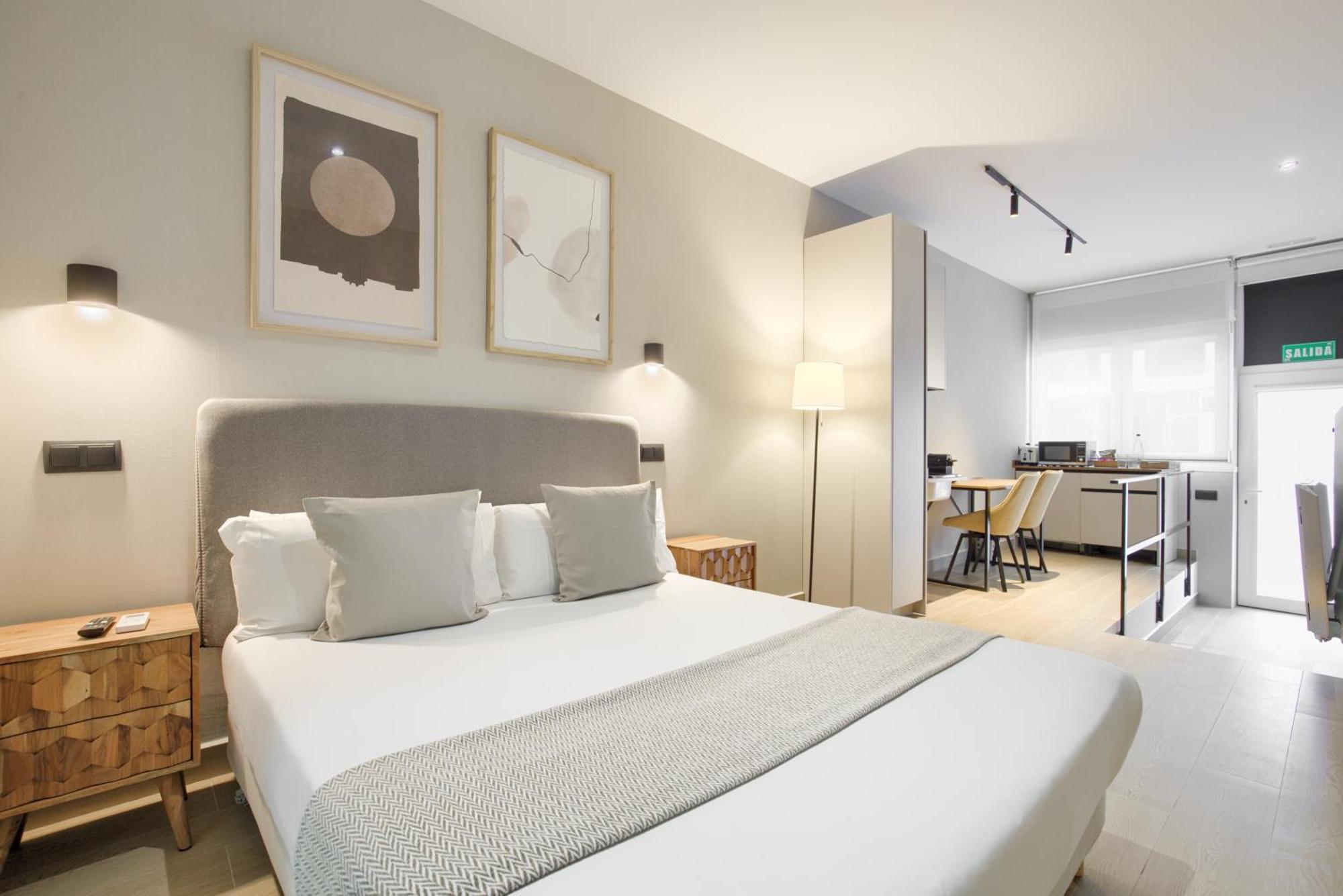 Dobo Madrid Murillo Zimmer foto