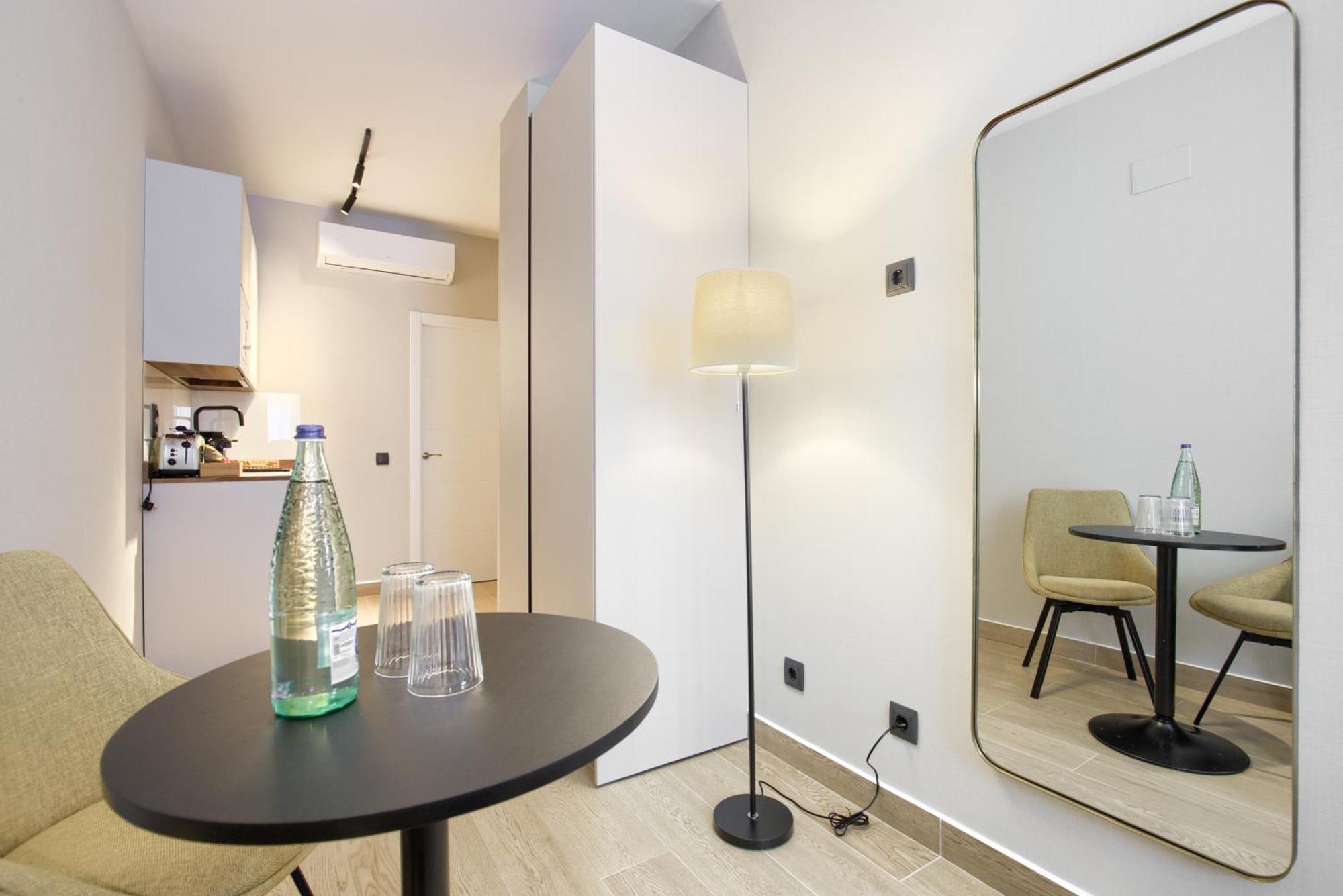 Dobo Madrid Murillo Zimmer foto