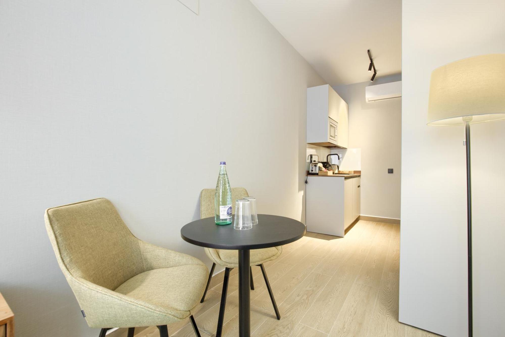 Dobo Madrid Murillo Zimmer foto